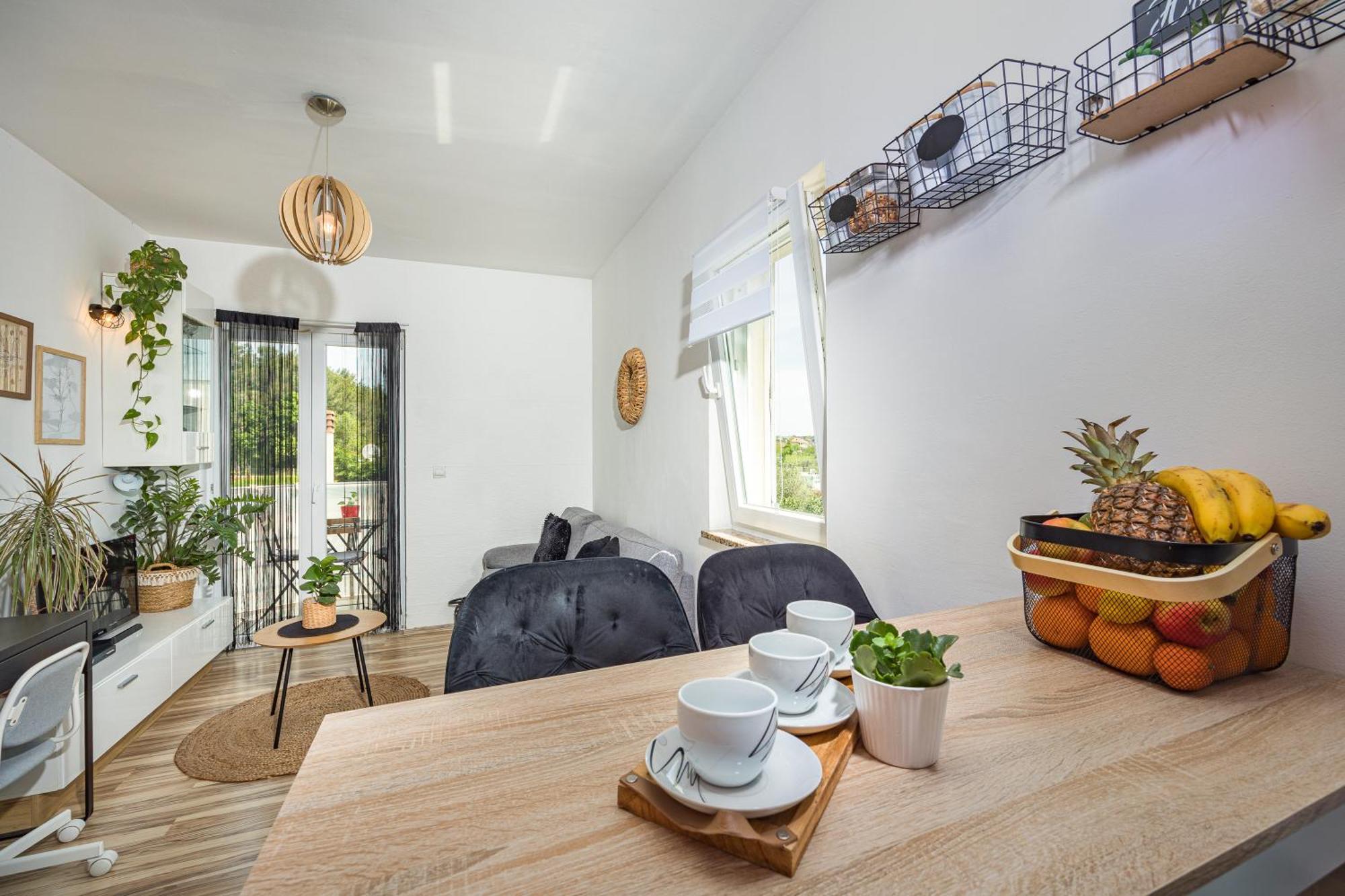 Studio Apartman Marly Apartment พูลา ภายนอก รูปภาพ